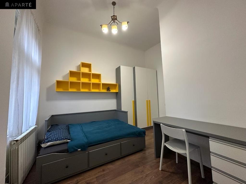 Aparte, Ultracentral Apartament In Moskovits Palace Oradea Exteriör bild
