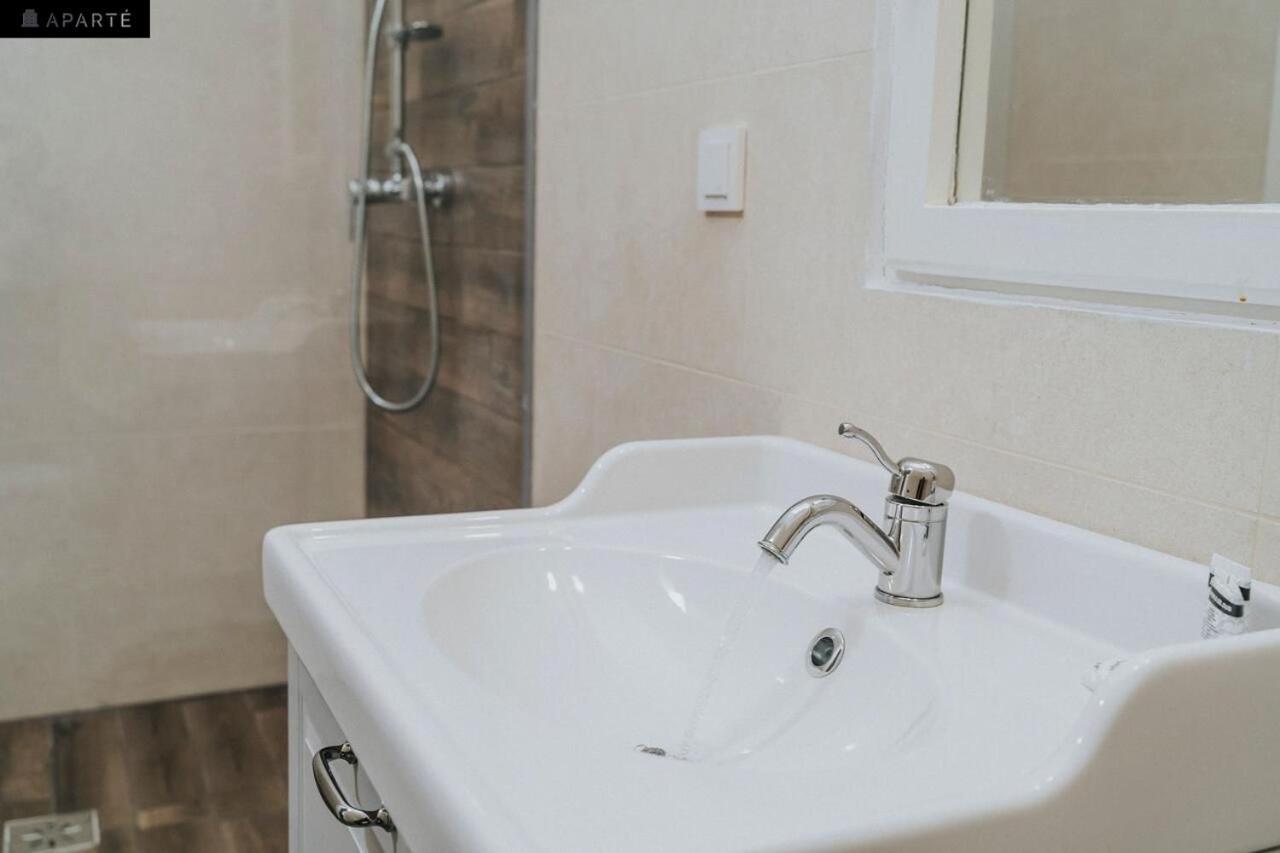 Aparte, Ultracentral Apartament In Moskovits Palace Oradea Exteriör bild